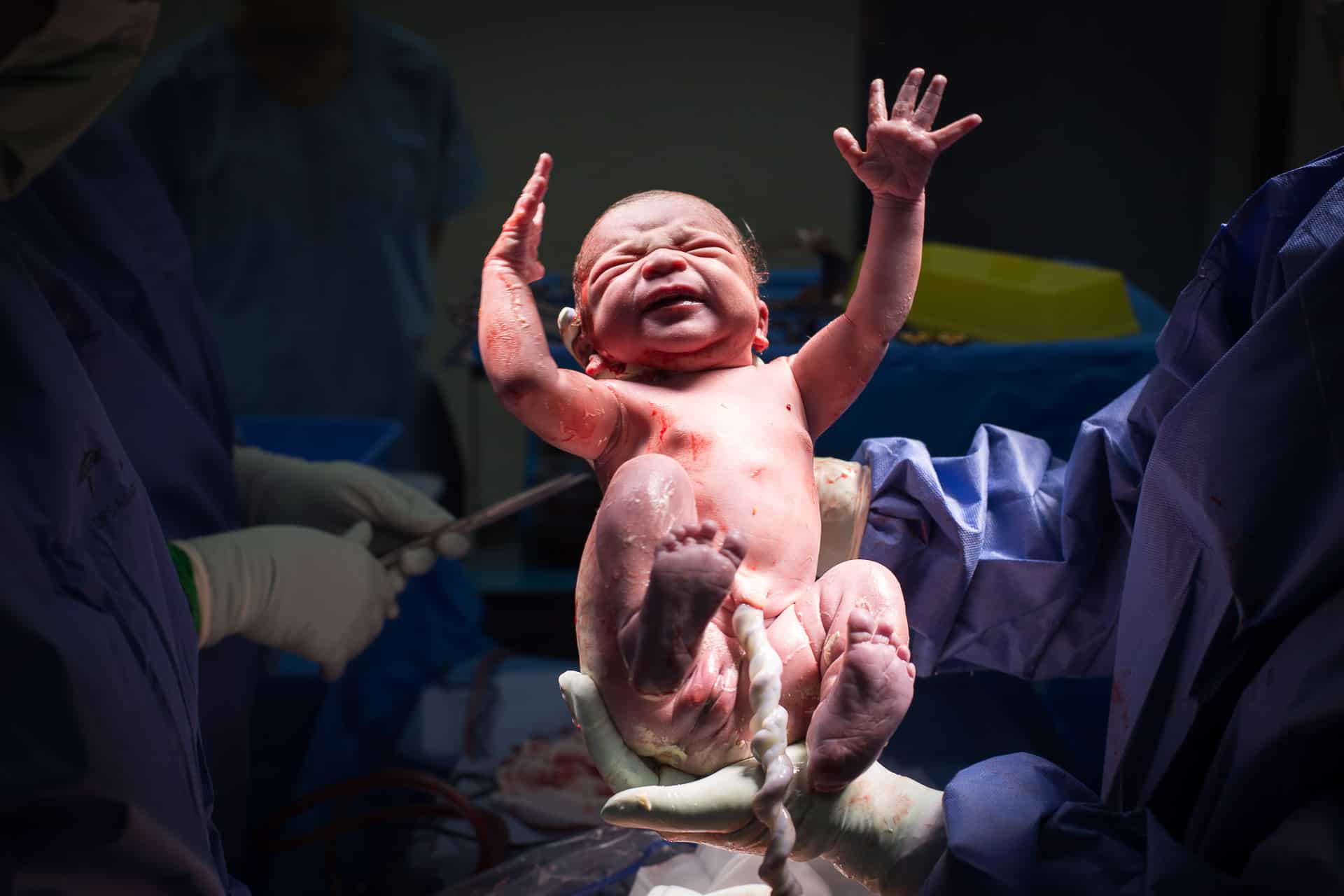 Newcastle Birth Photographer Angela Hardy captures Meirah's birt